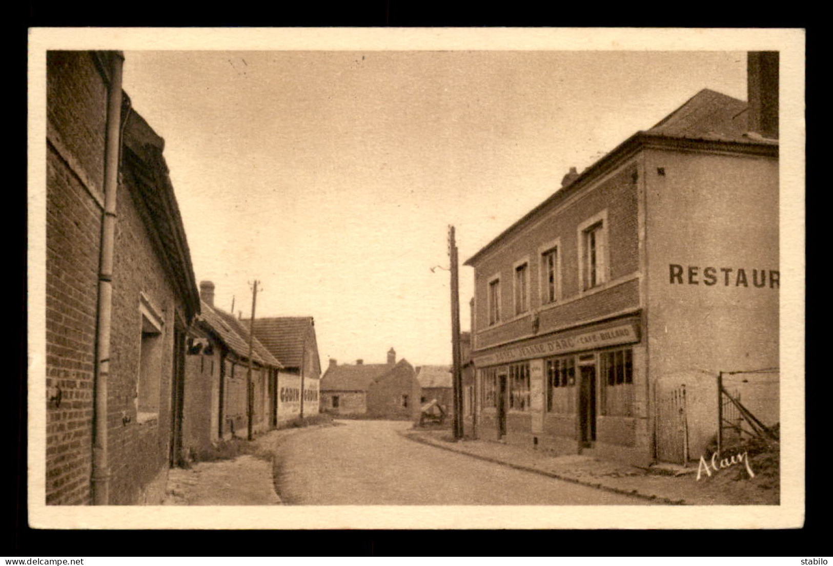 60 - CUVILLY - RUE DU MATZ - CAFE-HOTEL JEANNE D'ARC - Autres & Non Classés