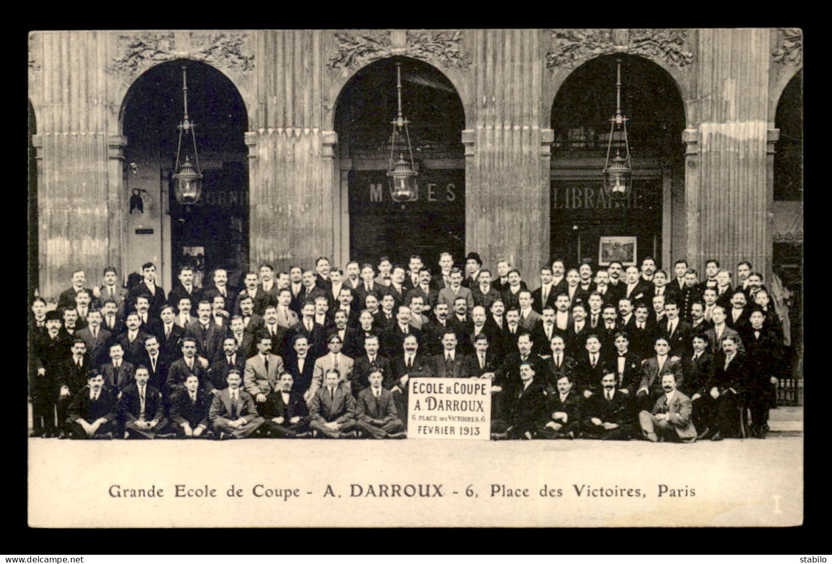 75 - PARIS 1ER - GRANDE ECOLE DE COUPE A. DARROUX, 6 PLACE DES VICTOIRES - LES ELEVES FEVRIER 1913 - District 01