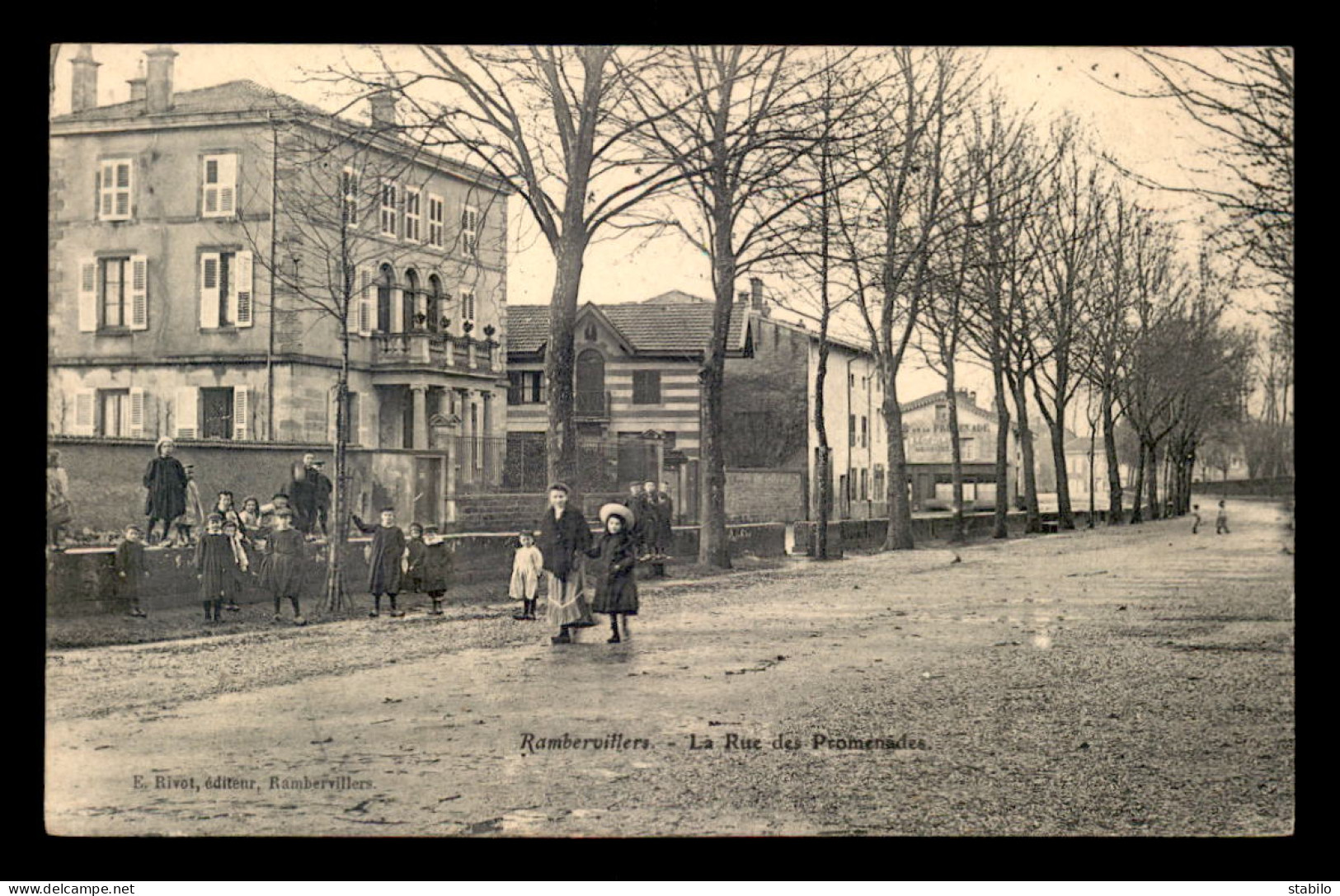 88 - RAMBERVILLERS - RUE DES PROMENADES - Rambervillers