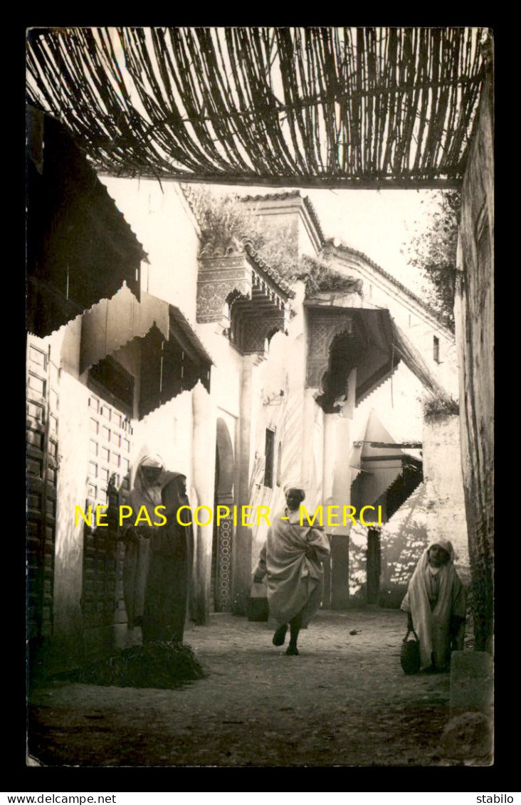 MAROC - MEKNES - UNE RUE - CARTE PHOTO ORIGINALE - Meknès