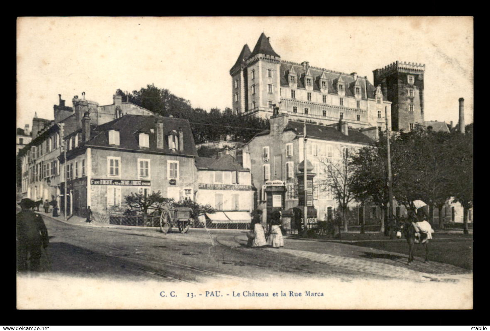 64 - PAU - LE CHATEAU ET LA RUE MARCA - Pau