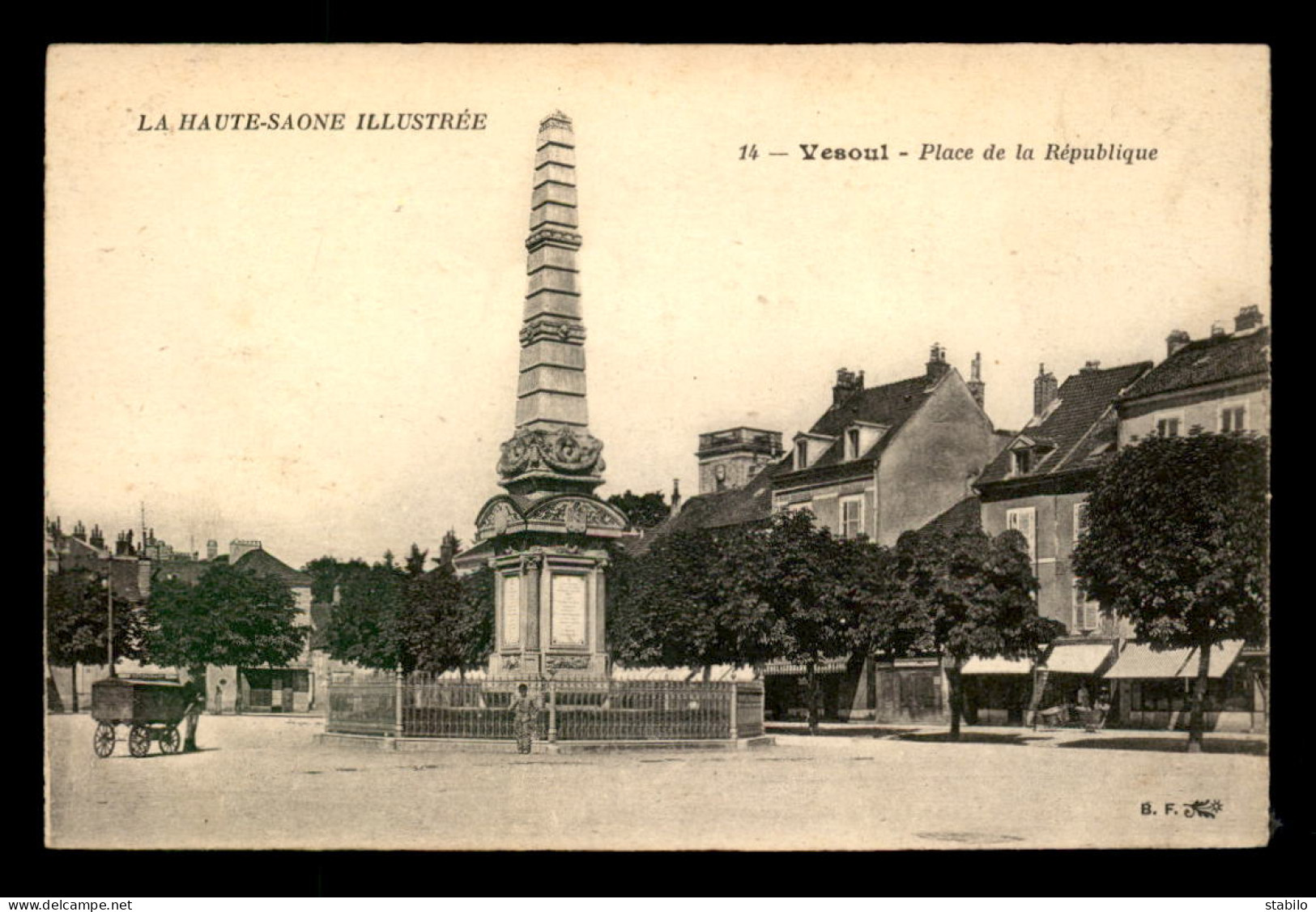 70 - VESOUL - PLACE DE LA REPUBLIQUE - Vesoul