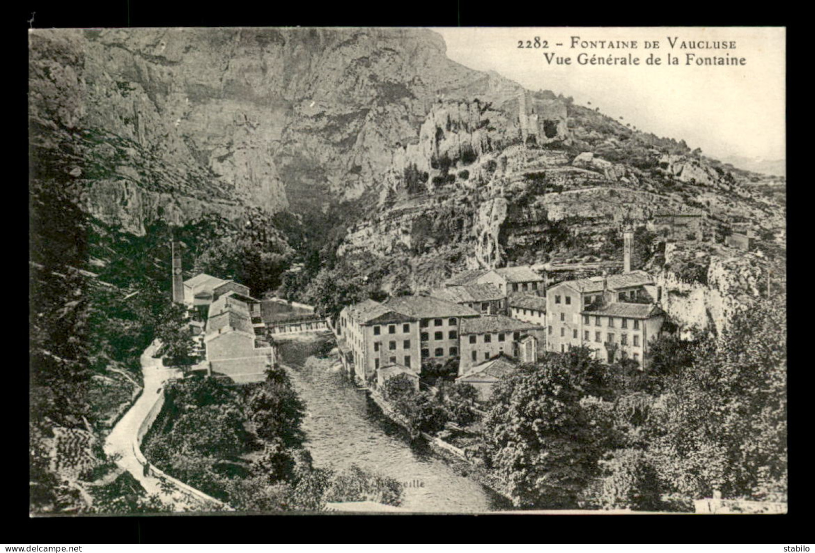 84 - FONTAINE-DE-VAUCLUSE - VUE GENERALE - Sonstige & Ohne Zuordnung