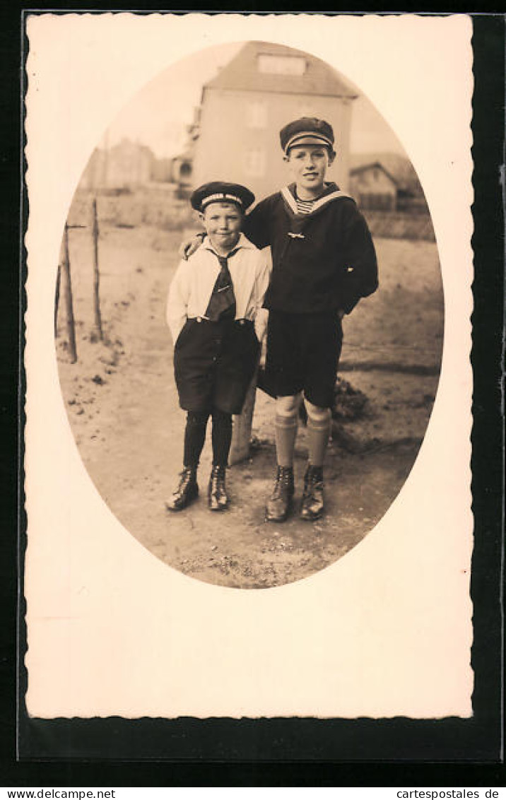 Foto-AK Brüder Im Matrosenanzug Auf Dem Spielplatz  - Other & Unclassified