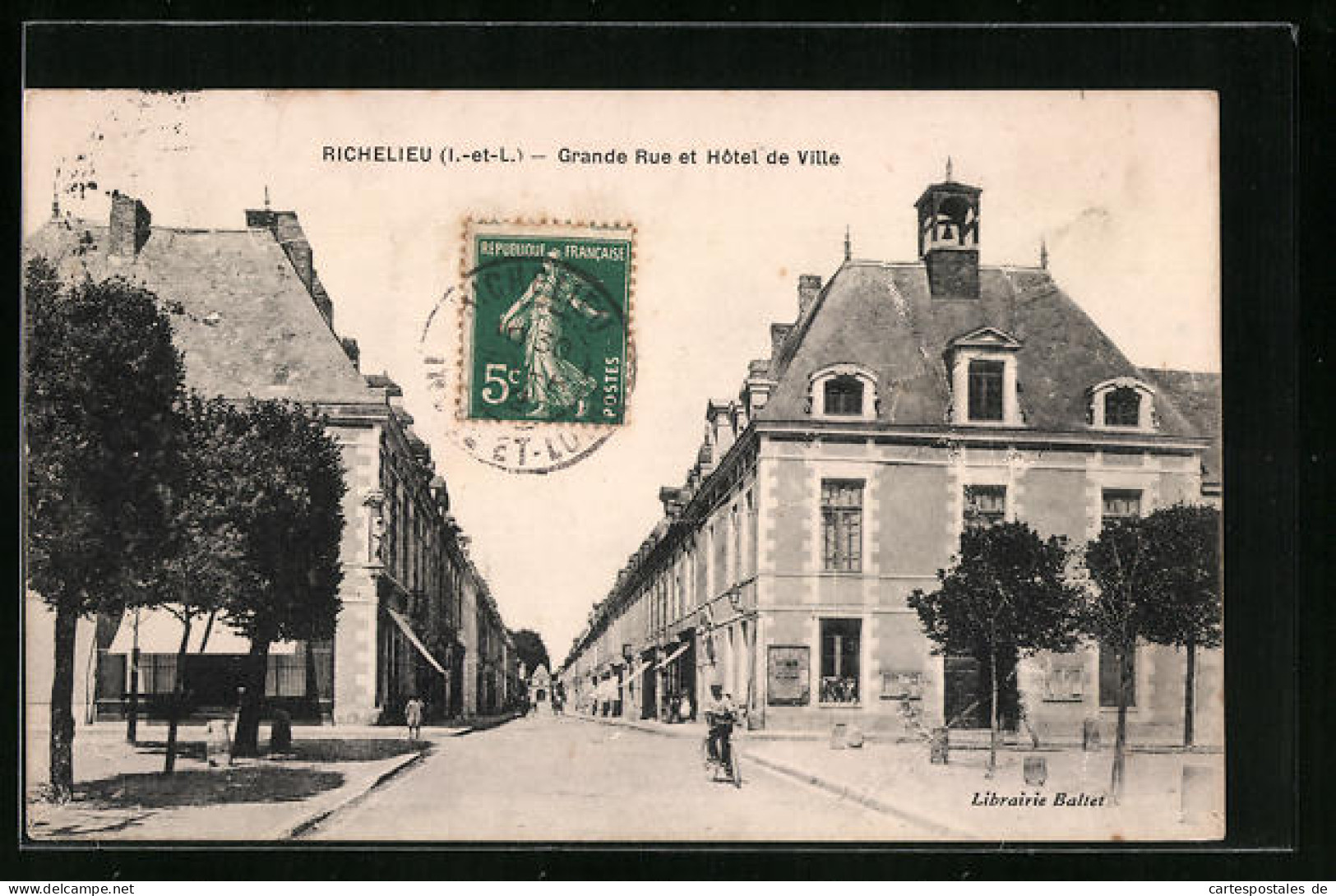 CPA Richelieu, Grande Rue Et Hôtel De Ville  - La Riche