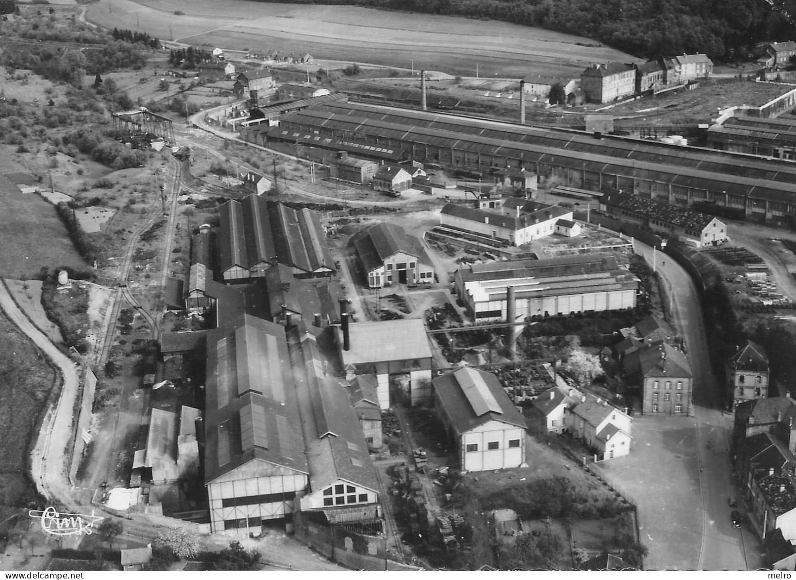 CPSM - (Dep.54) -  GORCY - Vue Aerienne Sur L'Usine."Photographie Véritable" - Other & Unclassified