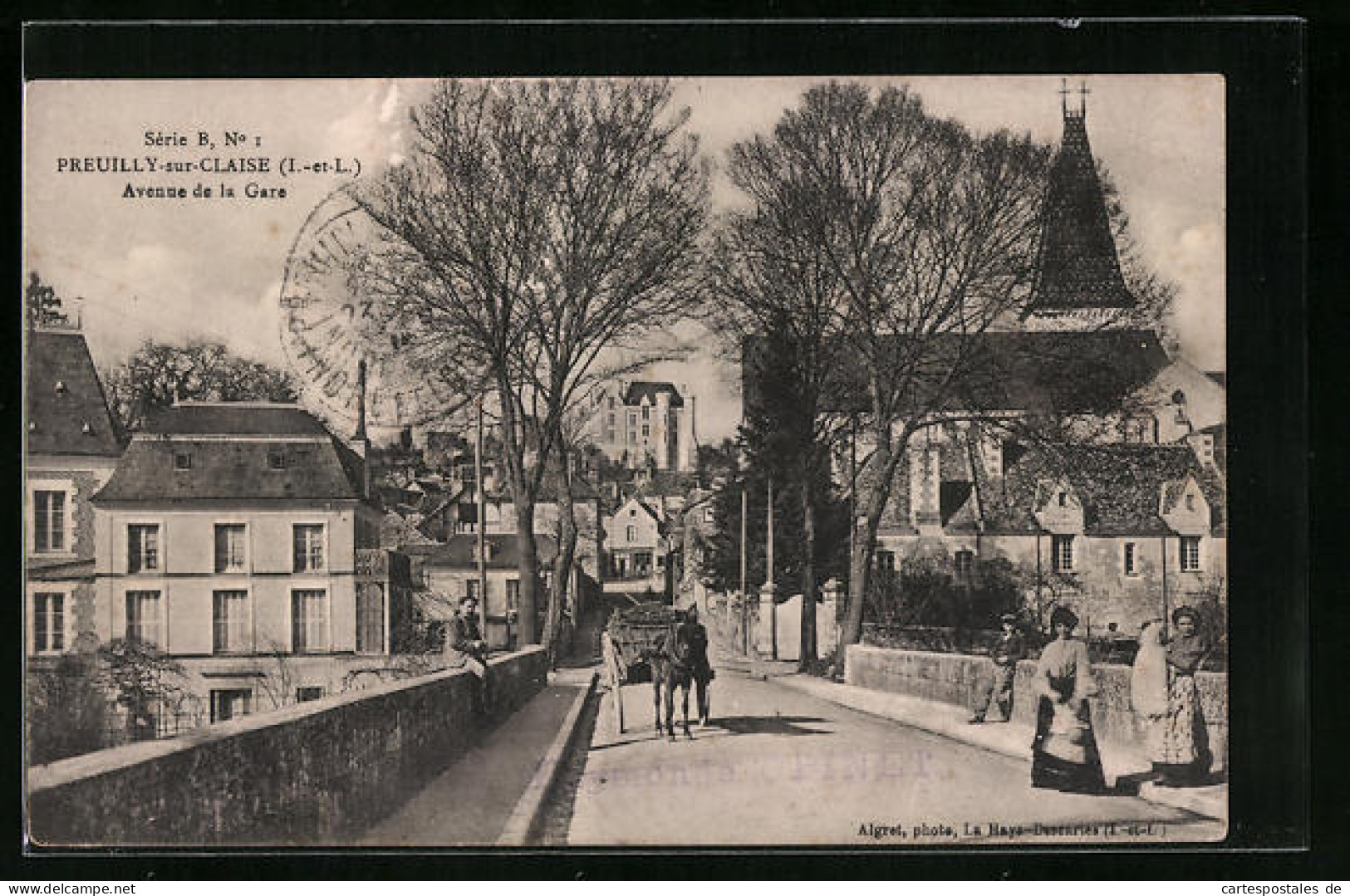 CPA Preuilly-sur-Claise, Avenue De La Gare  - Autres & Non Classés