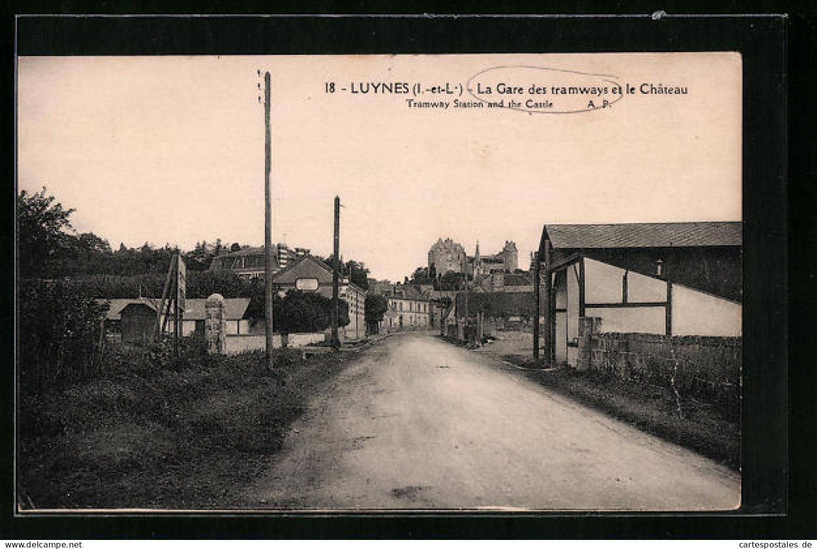 CPA Luynes, La Gare Des Tramways Et Le Château  - Luynes