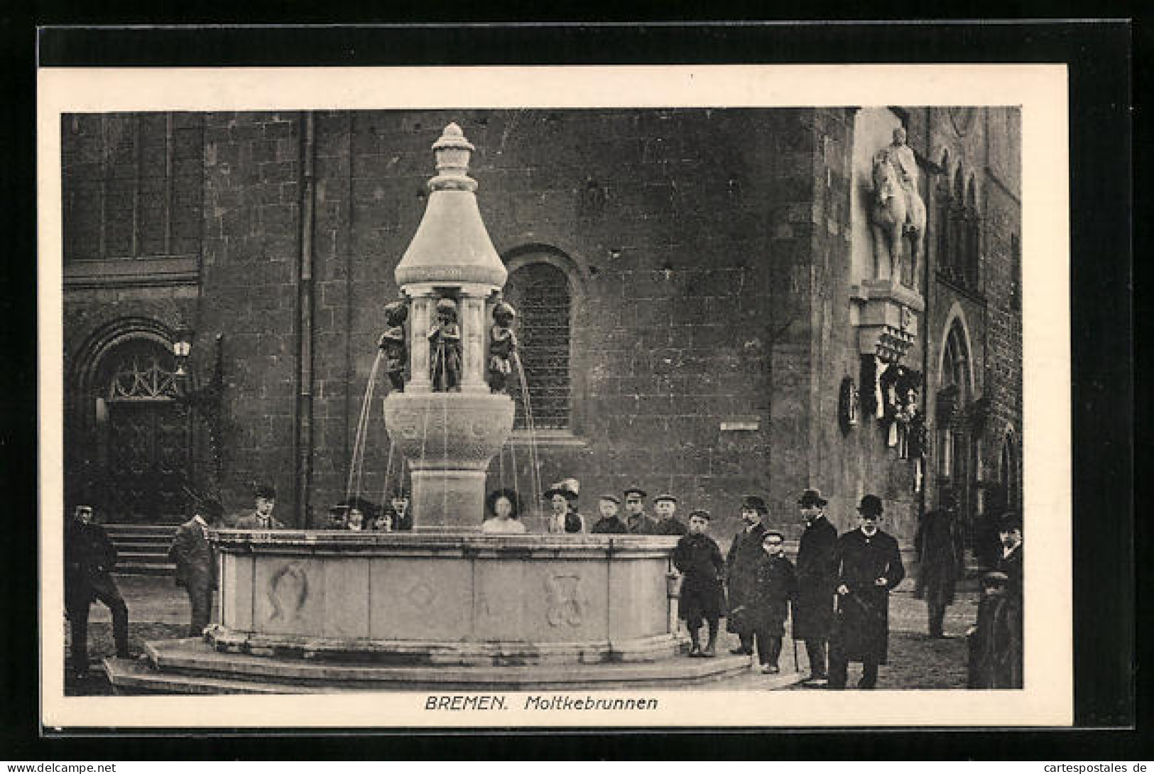 AK Bremen, Passanten Am Moltkebrunnen  - Bremen