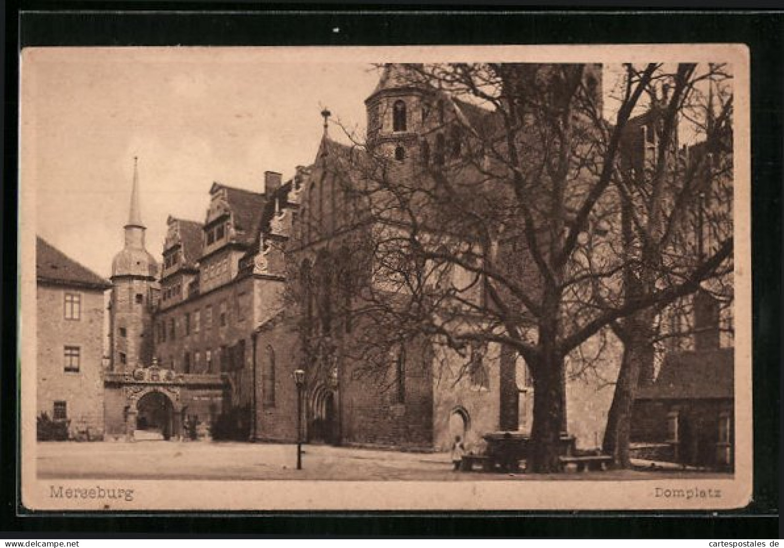 AK Merseburg, Domplatz Mit Tor  - Merseburg