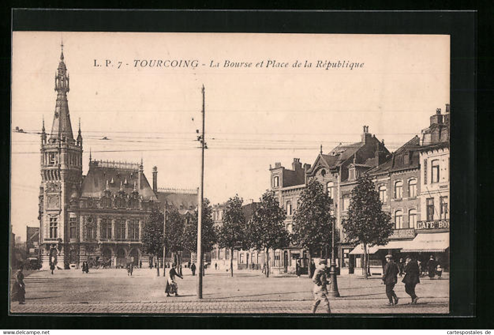 CPA Tourcoing, La Bourse Et Place De La République  - Tourcoing