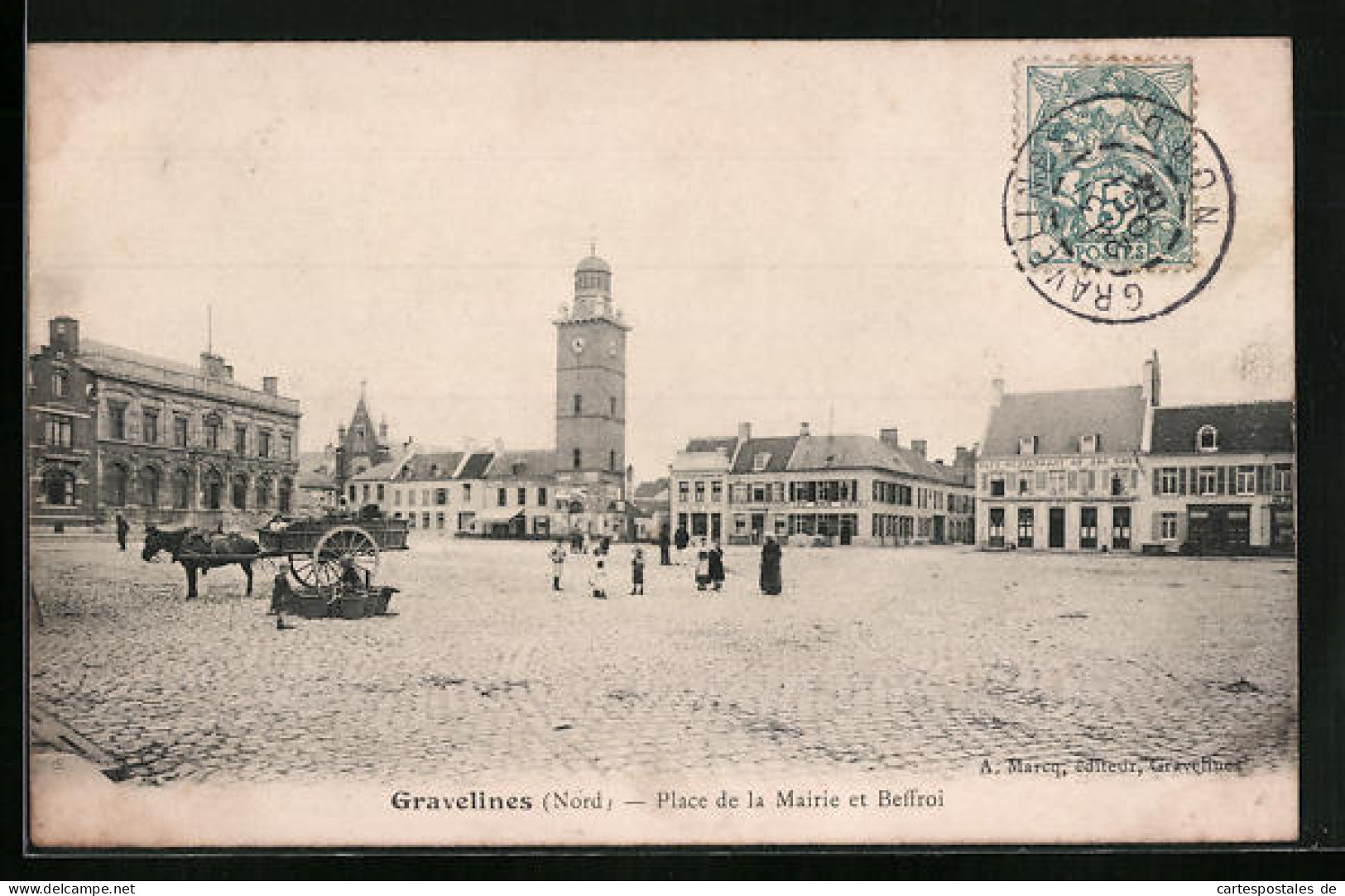 CPA Gravelines, Place De La Mairie Et Beffroi  - Gravelines