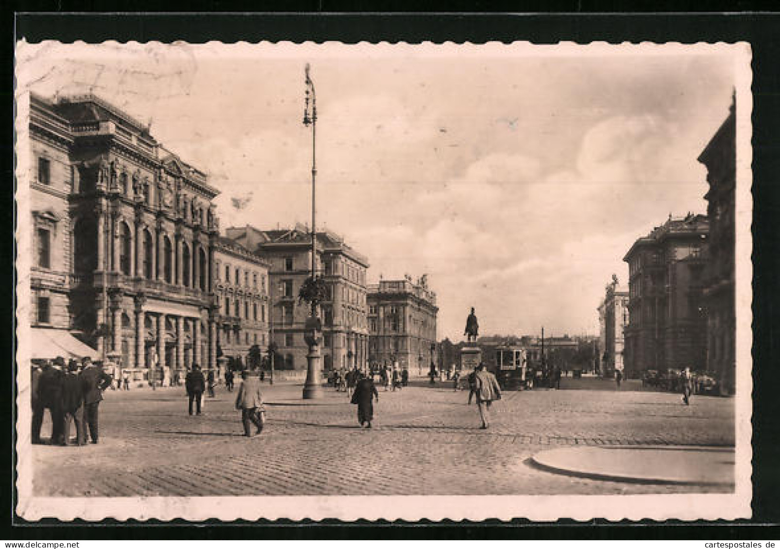 AK Wien, Strassenbahnverkehr Auf Dem Schwarzenbergplatz  - Tramways