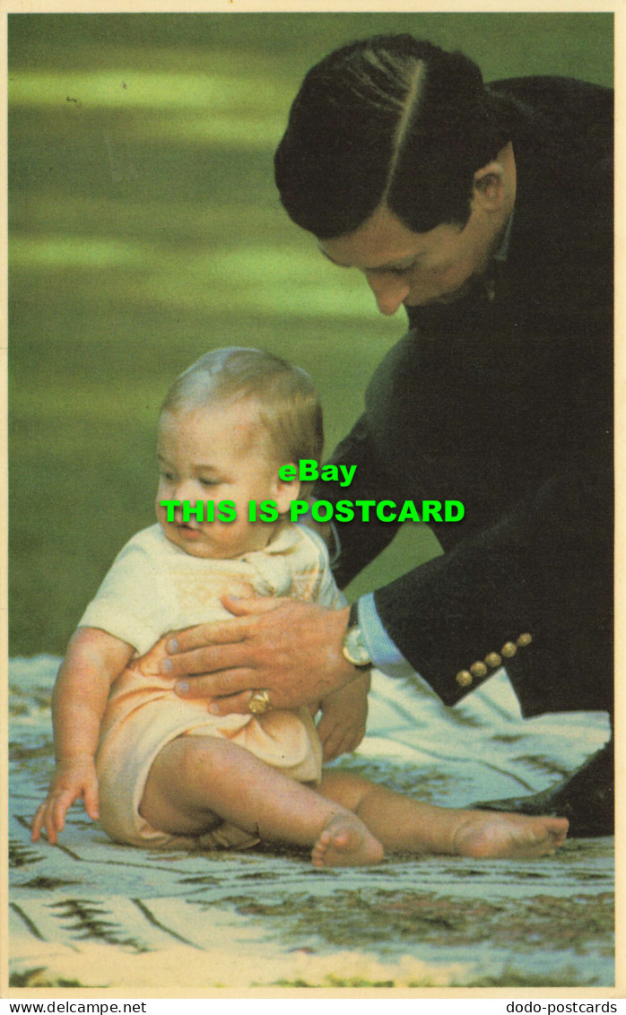 R574819 No. 28. 1983. Father Shows Whos Boss After An Adventurous William. Sover - Monde