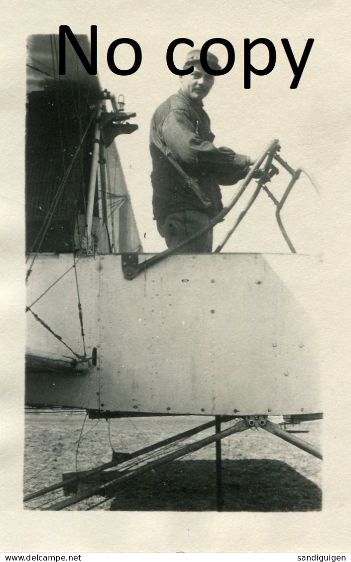 PHOTO FRANCAISE - MECANO ET AVION BIPLAN AU TERRAIN DE BOUY A MOURMELON LE GRAND MARNE - GUERRE 1914 1918 - Krieg, Militär