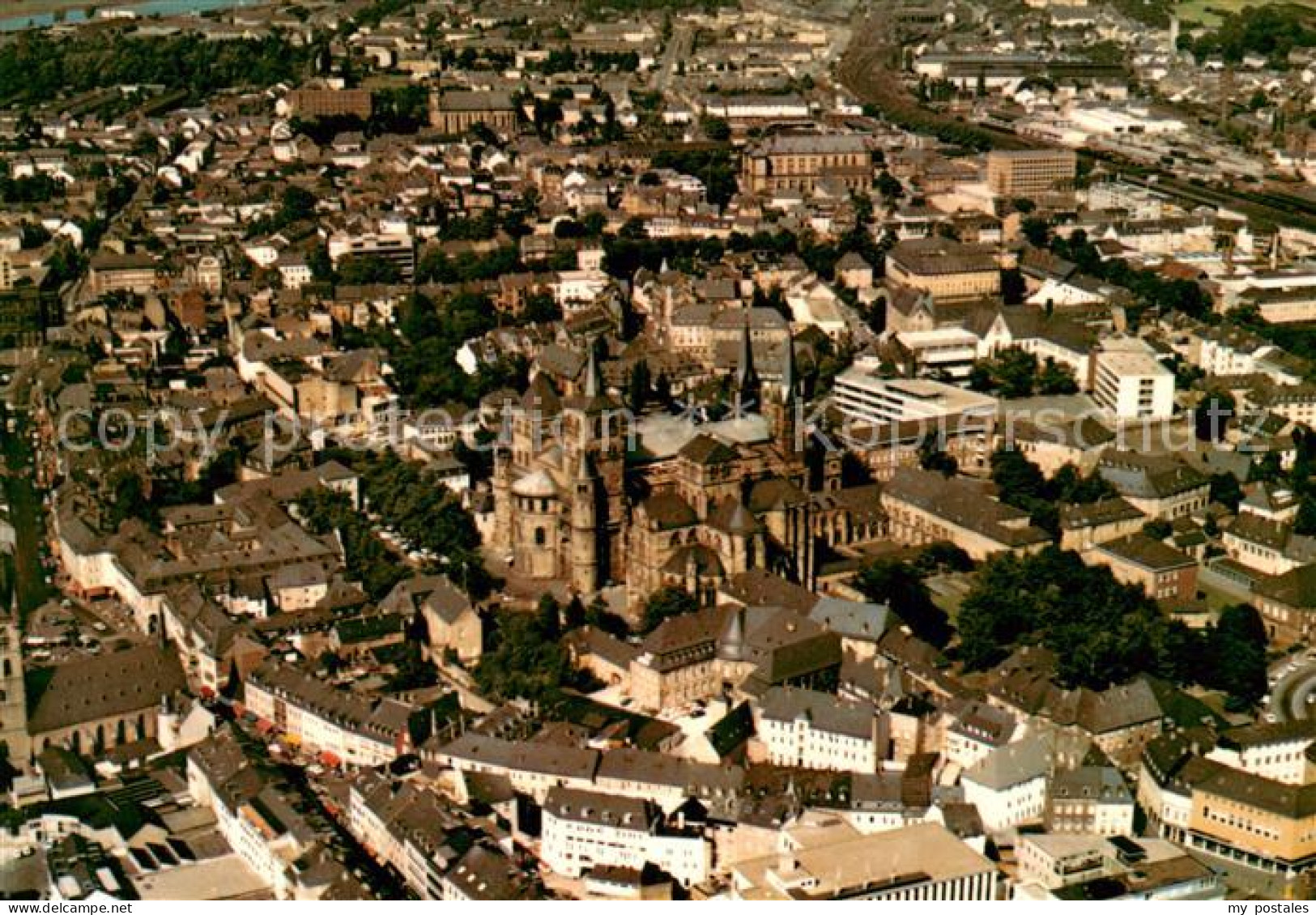 73645754 Trier Fliegeraufnahme Mit Dom Und Liebfrauen Basilika Trier - Trier