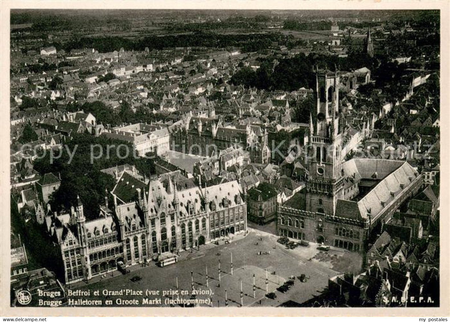 73645267 Bruges Brugge Flandre Beffroi Et Grande Place Vue Aérienne  - Otros & Sin Clasificación