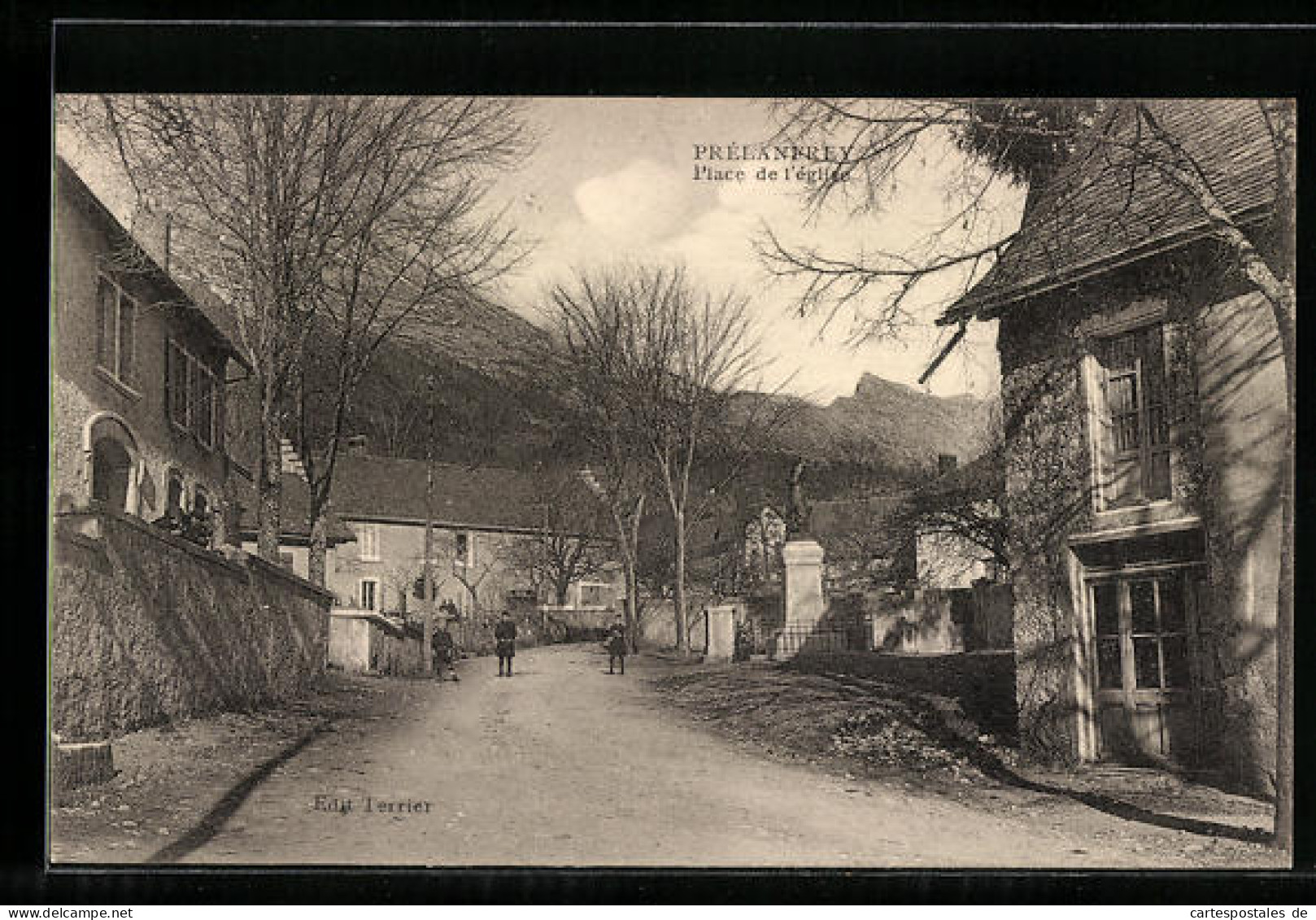 CPA Prélanfrey, Place De L`Eglise  - Andere & Zonder Classificatie