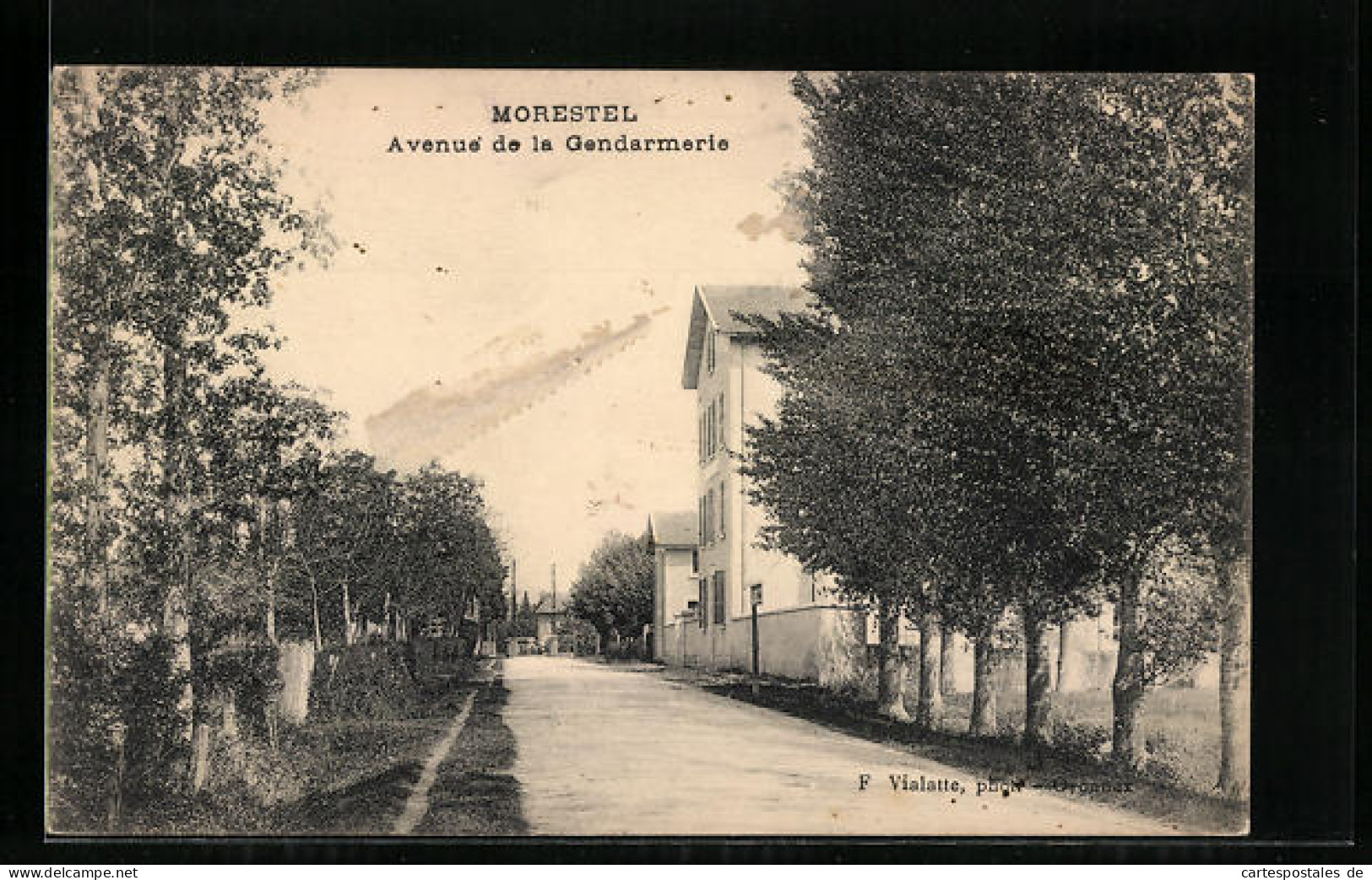 CPA Morestel, Avenue De La Gendarmerie  - Morestel