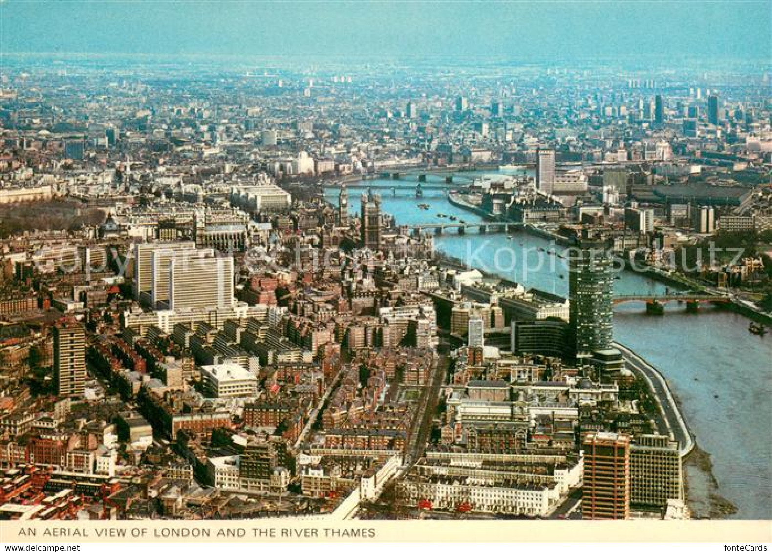 73685626 London Aerial View Of The City And The River Thames - Other & Unclassified