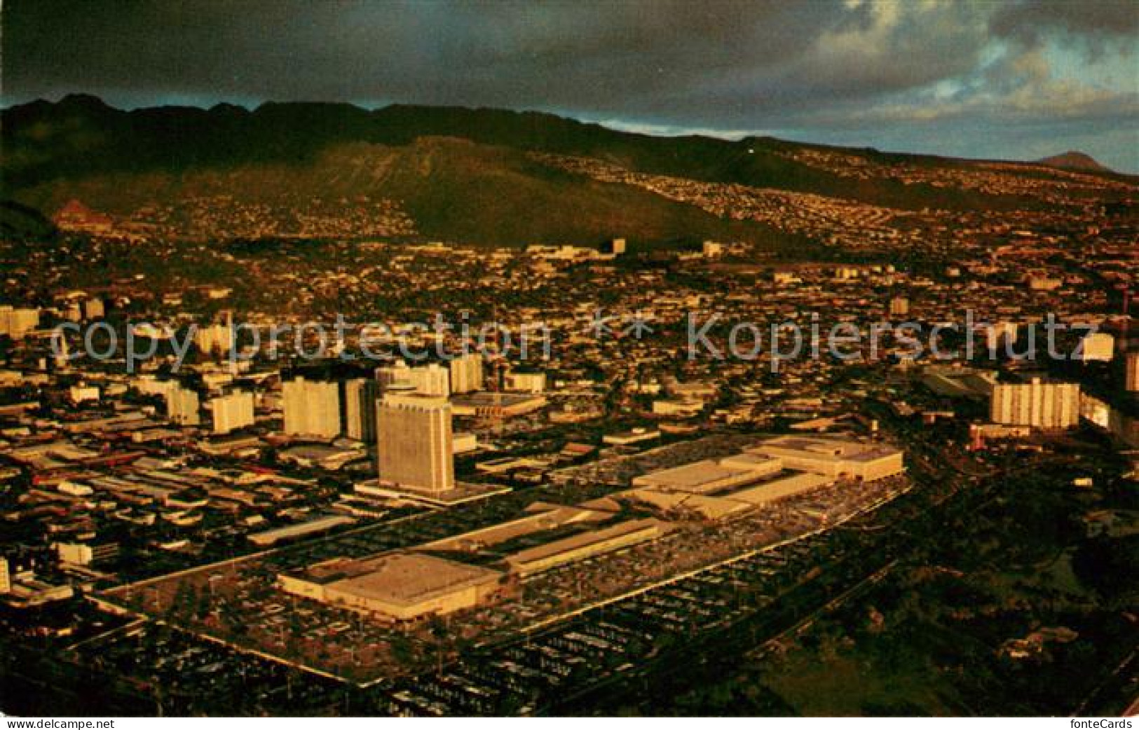 73645908 Waikiki Ala Moana Center At Sunset - Autres & Non Classés