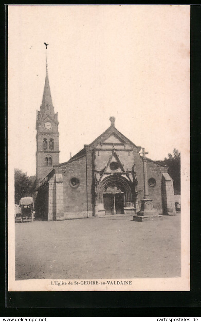CPA St-Geoire-en-Valdaine, L`Eglise  - Saint-Geoire-en-Valdaine