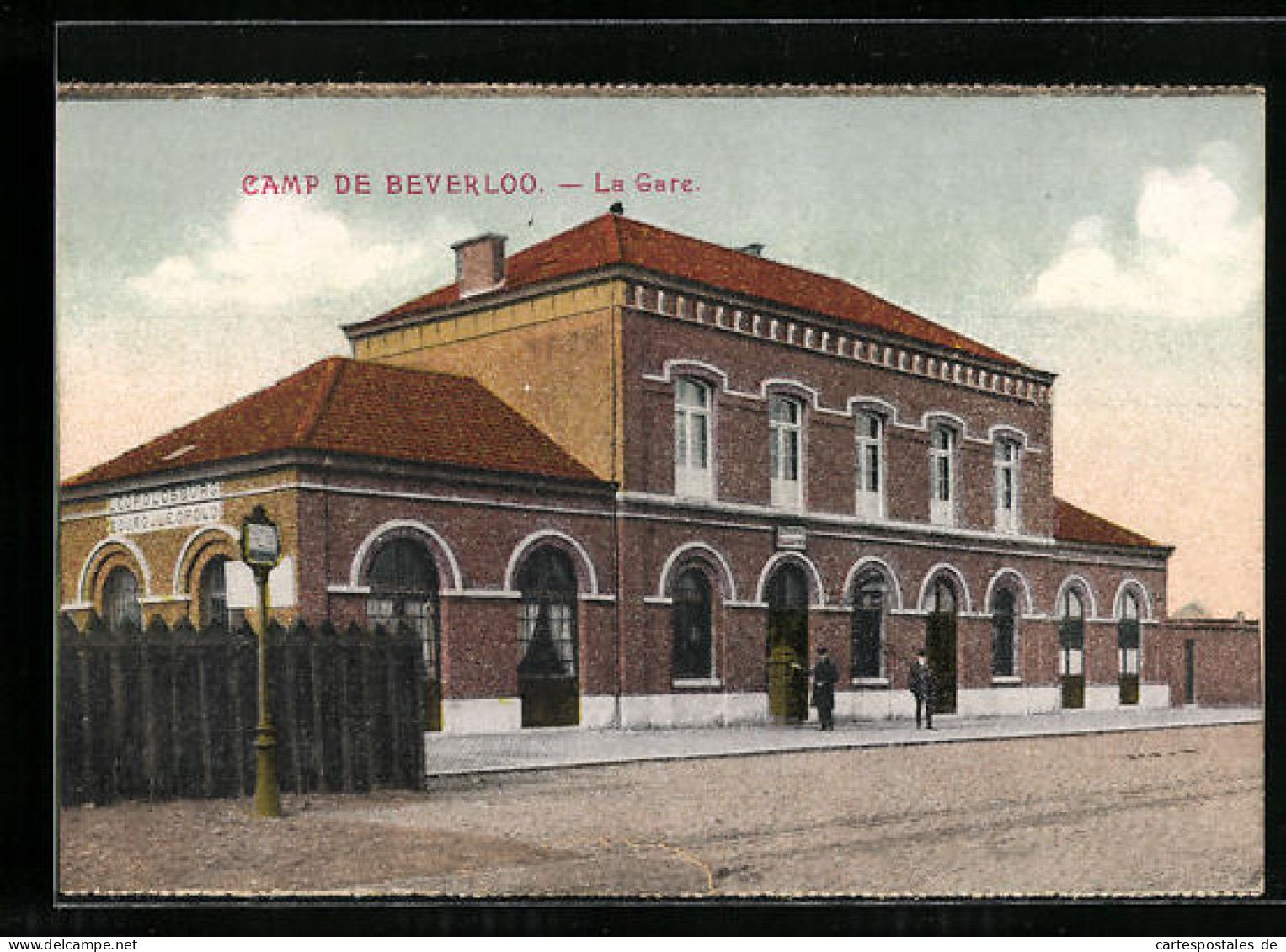 AK Leopoldsburg, Camp De Beverloo, La Gare, Bahnhof  - Leopoldsburg (Kamp Van Beverloo)