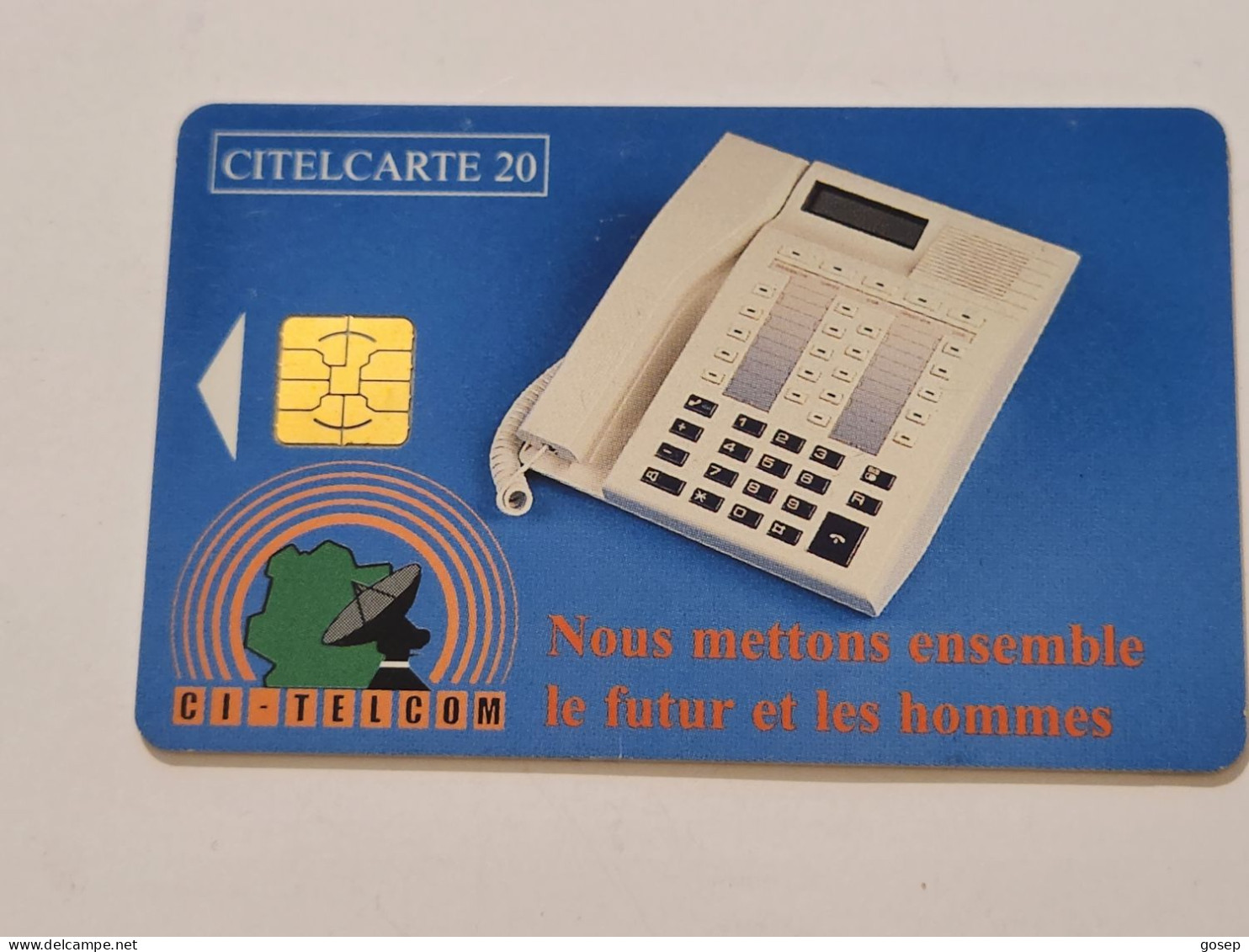 Ivory Coast-CI-CIT-0019)-telephone Nous-(30)-(20units)-(000170365)-(tirage-150.000)-used Card+1card Prepiad Free - Ivoorkust