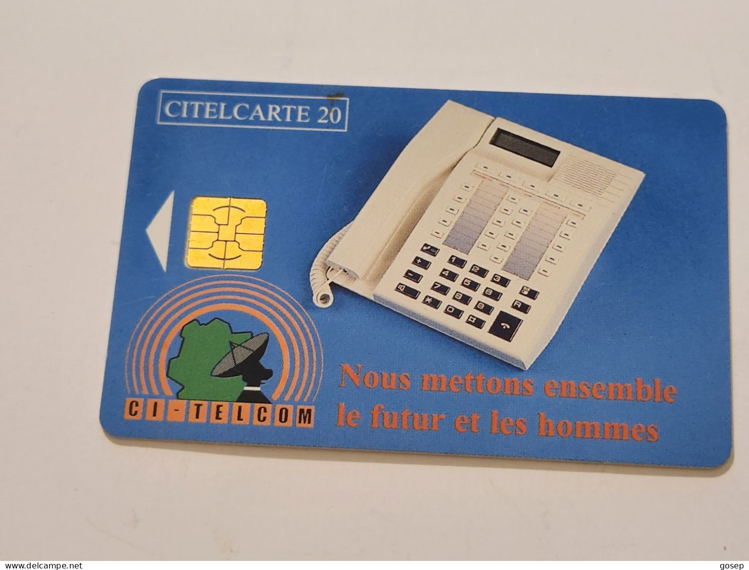 Ivory Coast-CI-CIT-0019)-telephone Nous-(32)-(20units)-(000172996)-(tirage-150.000)-used Card+1card Prepiad Free - Ivory Coast