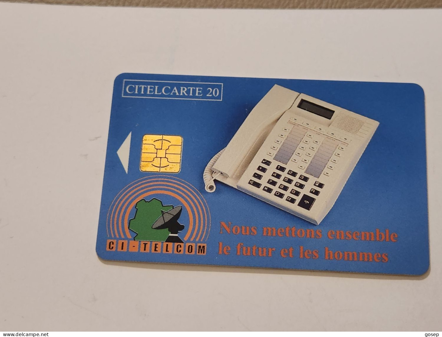 Ivory Coast-CI-CIT-0019)-telephone Nous-(35)-(20units)-(000195499)-(tirage-150.000)-used Card+1card Prepiad Free - Ivoorkust