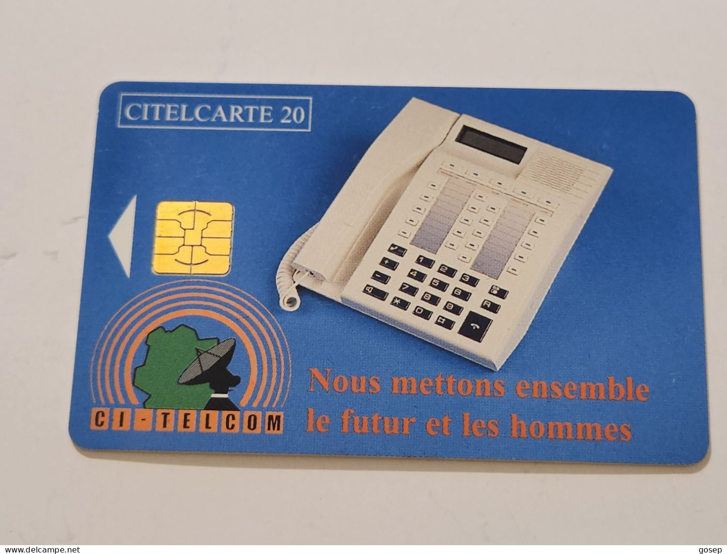 Ivory Coast-CI-CIT-0019A)-telephone Nous-(44)-(20units)-(000194688)-(tirage-150.000)-used Card+1card Prepiad Free - Costa De Marfil