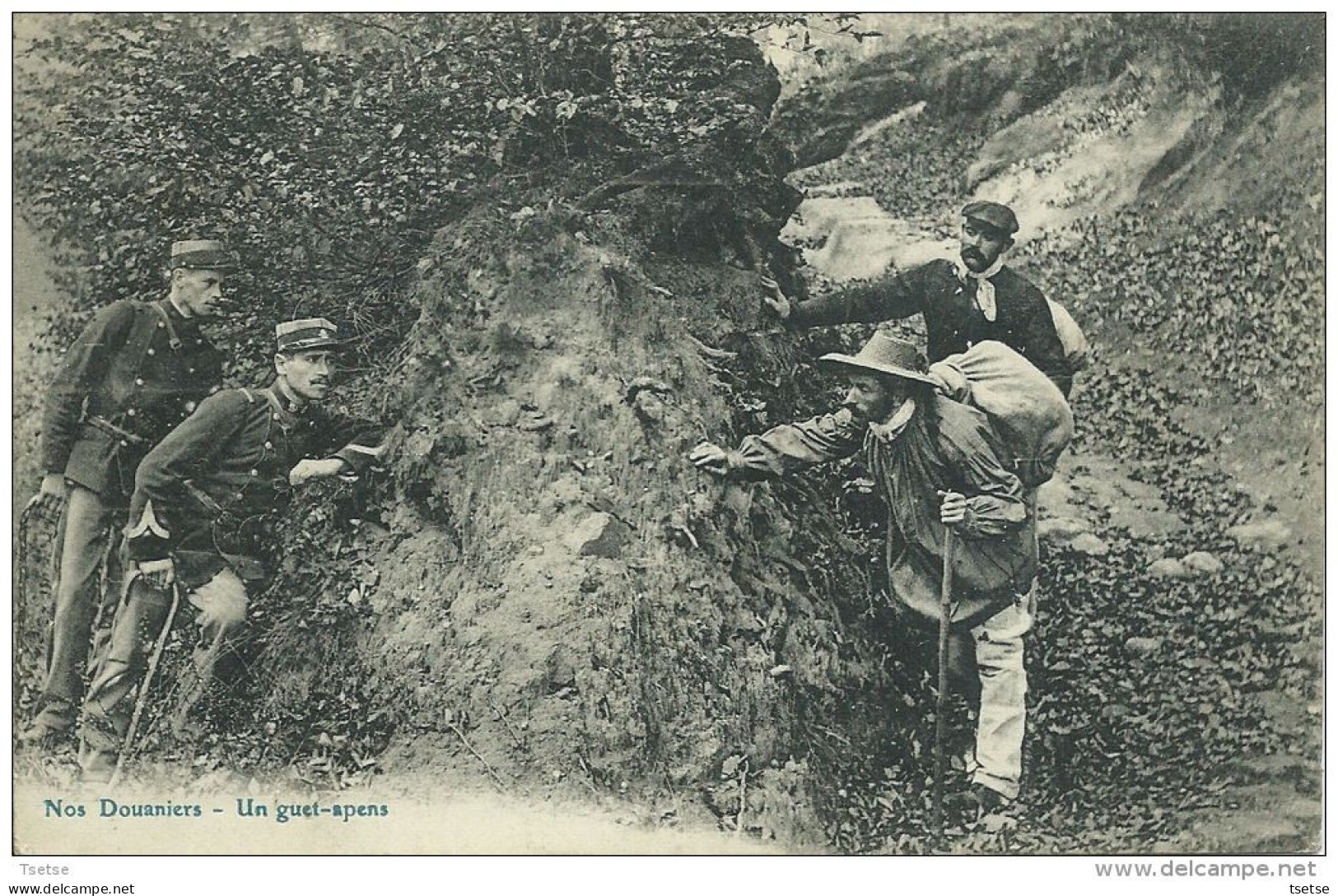 Nos Douaniers à La Frontière ... - Un Guet-apens ... Au Détour D'un Sentier -1910 ( Voir Verso ) - Dogana
