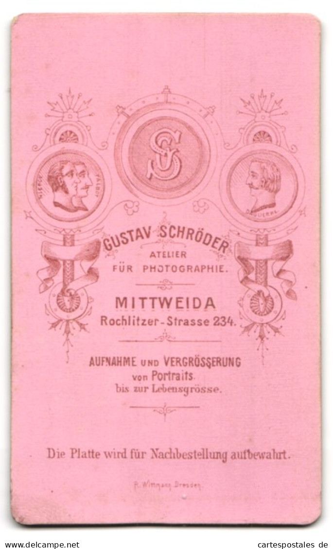 Fotografie Gustav Schröder, Mittweida, Rochlitzer-Strasse 234, Soldat Mit Schnauzer, Portepee Und Bajonett In Uniform  - Personnes Anonymes
