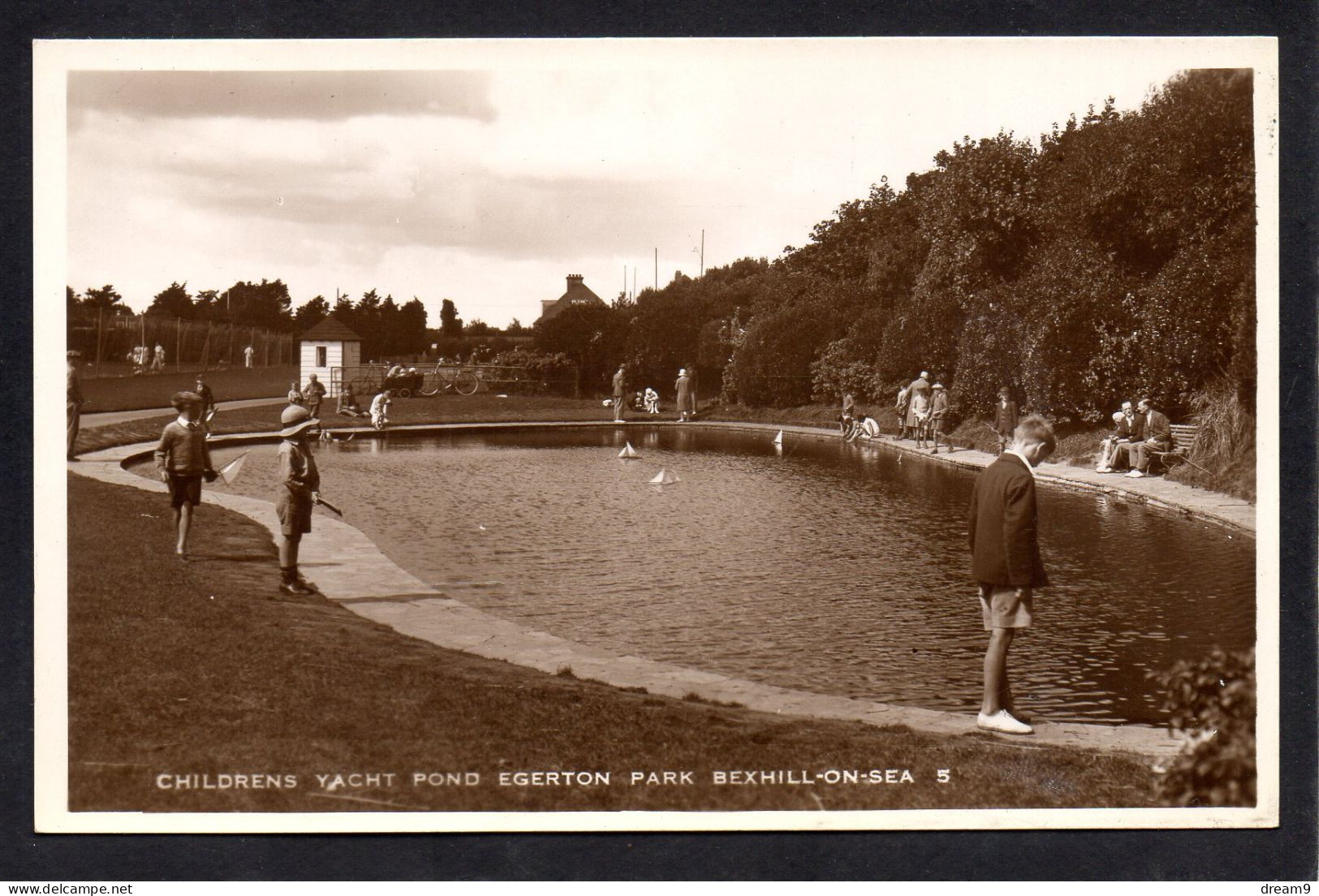 ROYAUME UNIS - ANGLETERRE - BEXILL ON SEA - Childrens Yacht Pond Egerton Park - Eastbourne