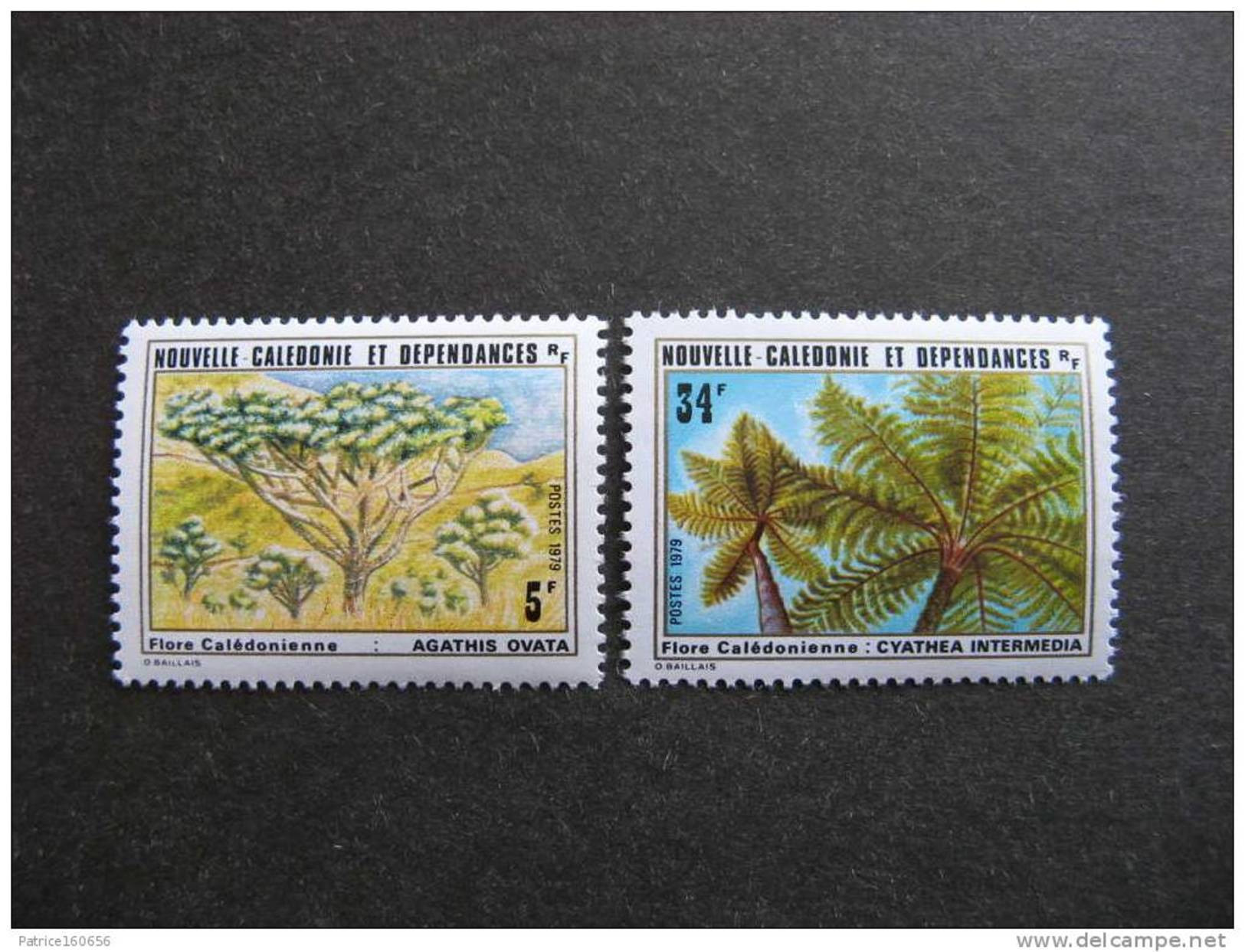 Nouvelle-Calédonie: TB Paire N°431/432, Neufs XX . - Unused Stamps