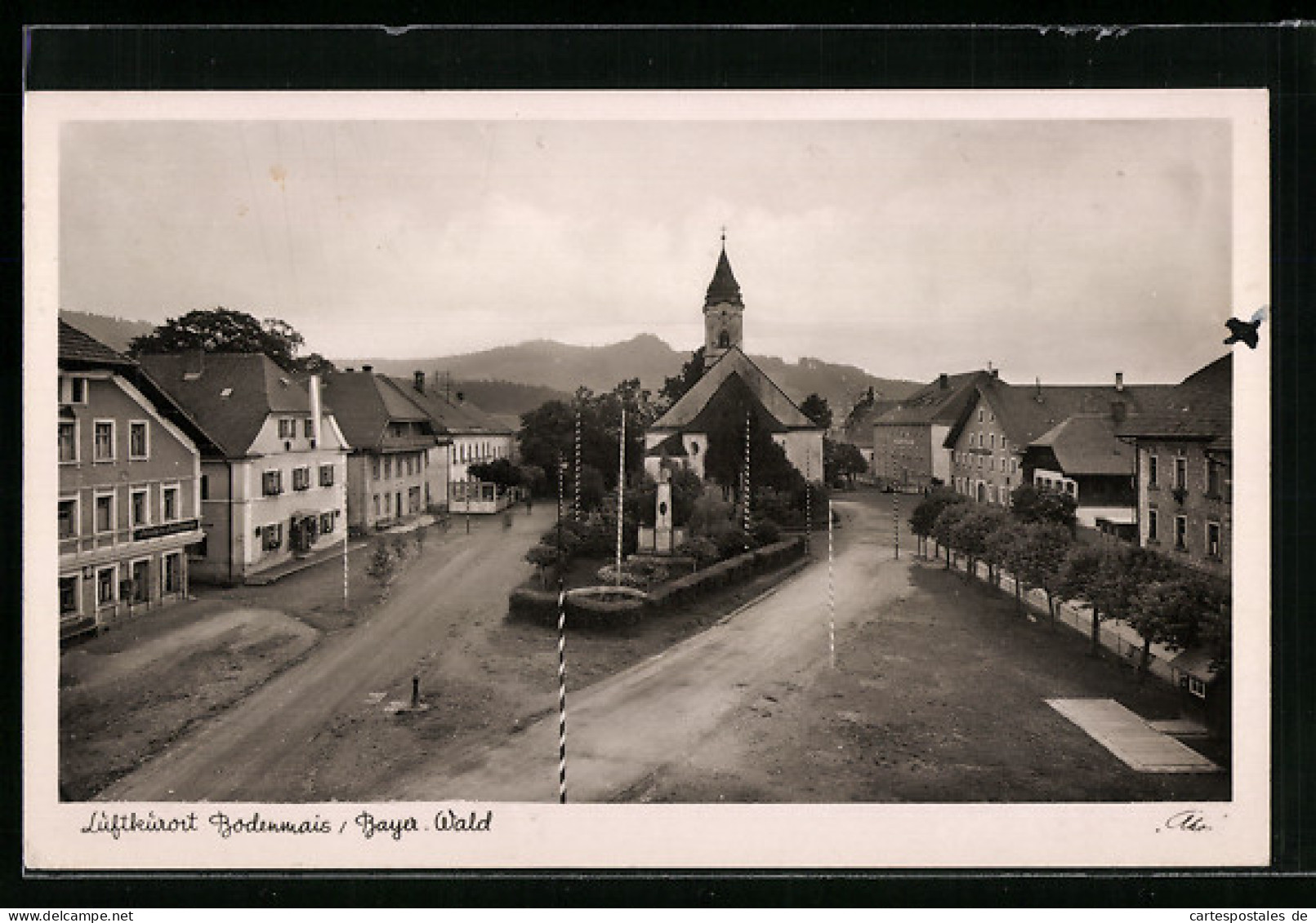 AK Bodenmais / Bayr. Wald, Platz Mit Kirche  - Bodenmais