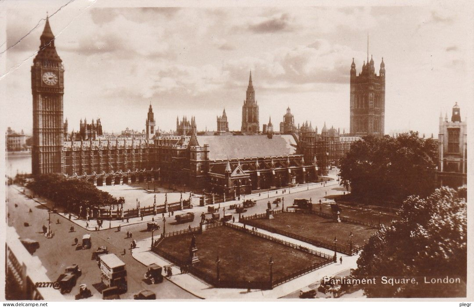 GBR01 01 98#0 - LONDON / LONDRES - PARLIAMENT SQUARE - Houses Of Parliament