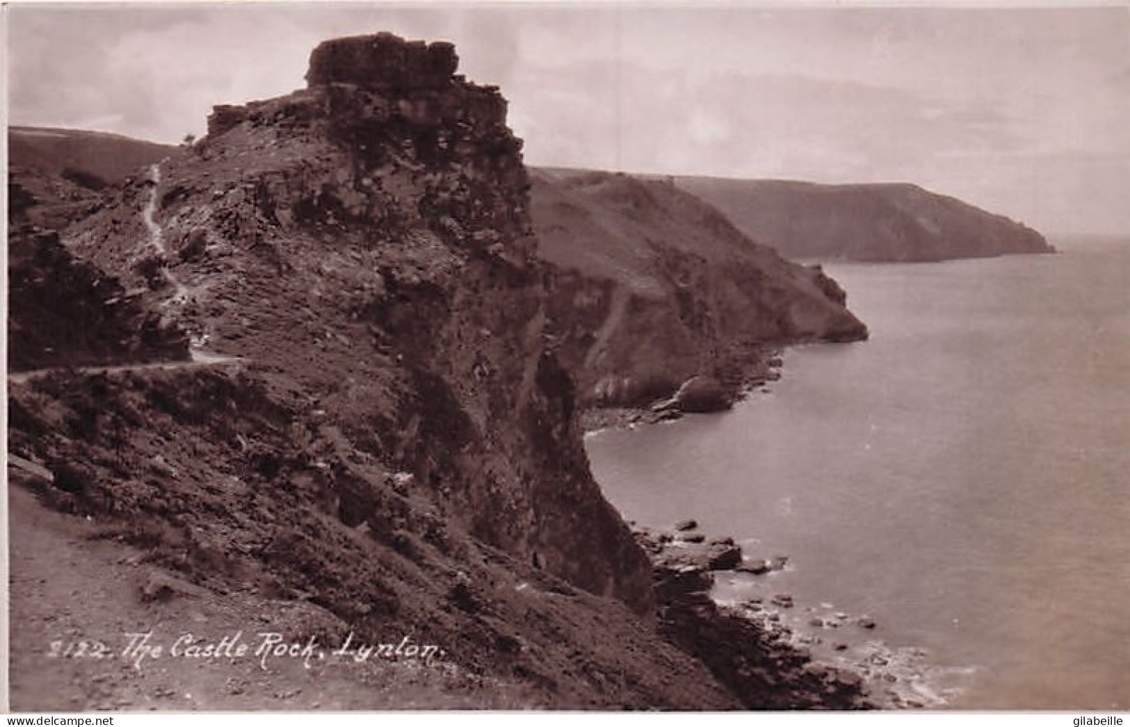 LYNTON - The Castle Rock - Lynmouth & Lynton