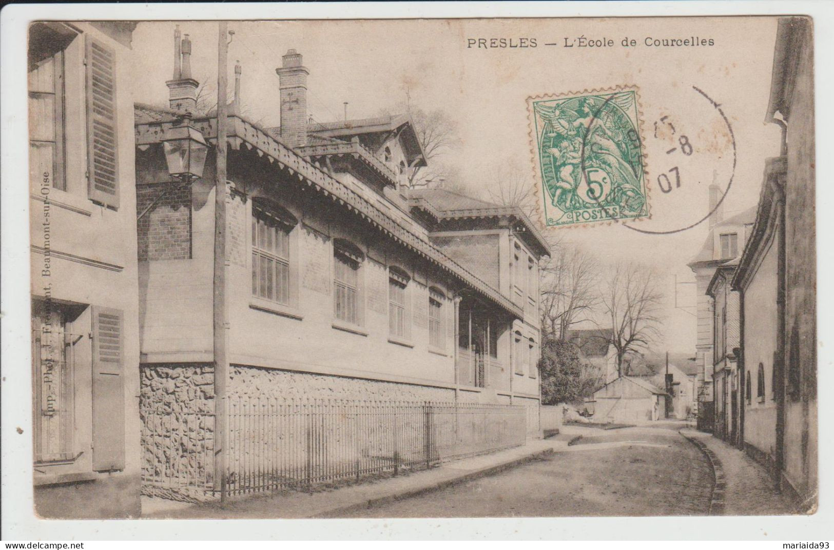 PRESLES - VAL D'OISE - L'ECOLE DE COURCELLES - Presles