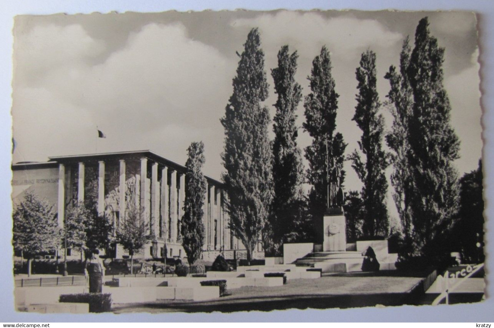 FRANCE - PARIS - La Grande Fontaine Et Le Musée Des Colonies - Museos