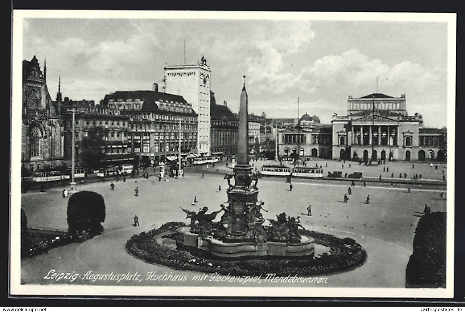 AK Leipzig, Augustusplatz, Hochhaus Mit Glockenspiel, Mendebrunnen  - Leipzig