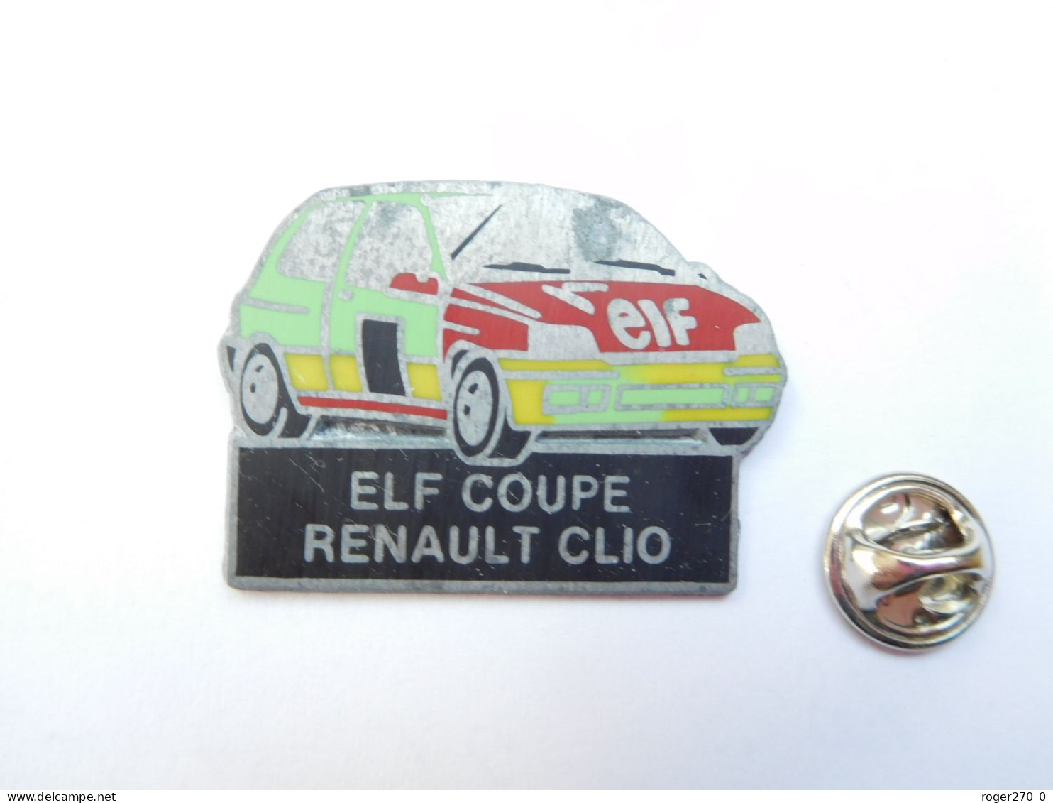 Pin's En Zamac ,  Auto Renault Clio , Coupe ELF , Mat , Signé EBC - Renault