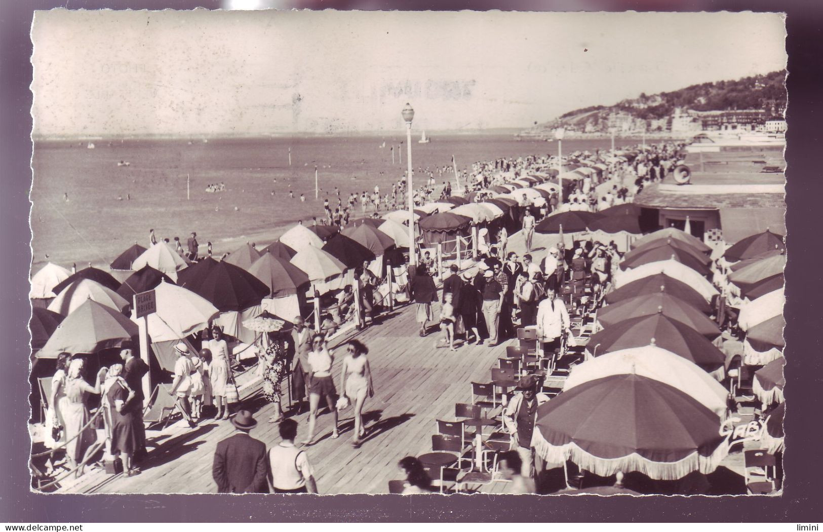 14 - DEAUVILLE - LA PLAGE - LE BAR DU SOLEIL - ANIMÉE -  - Deauville