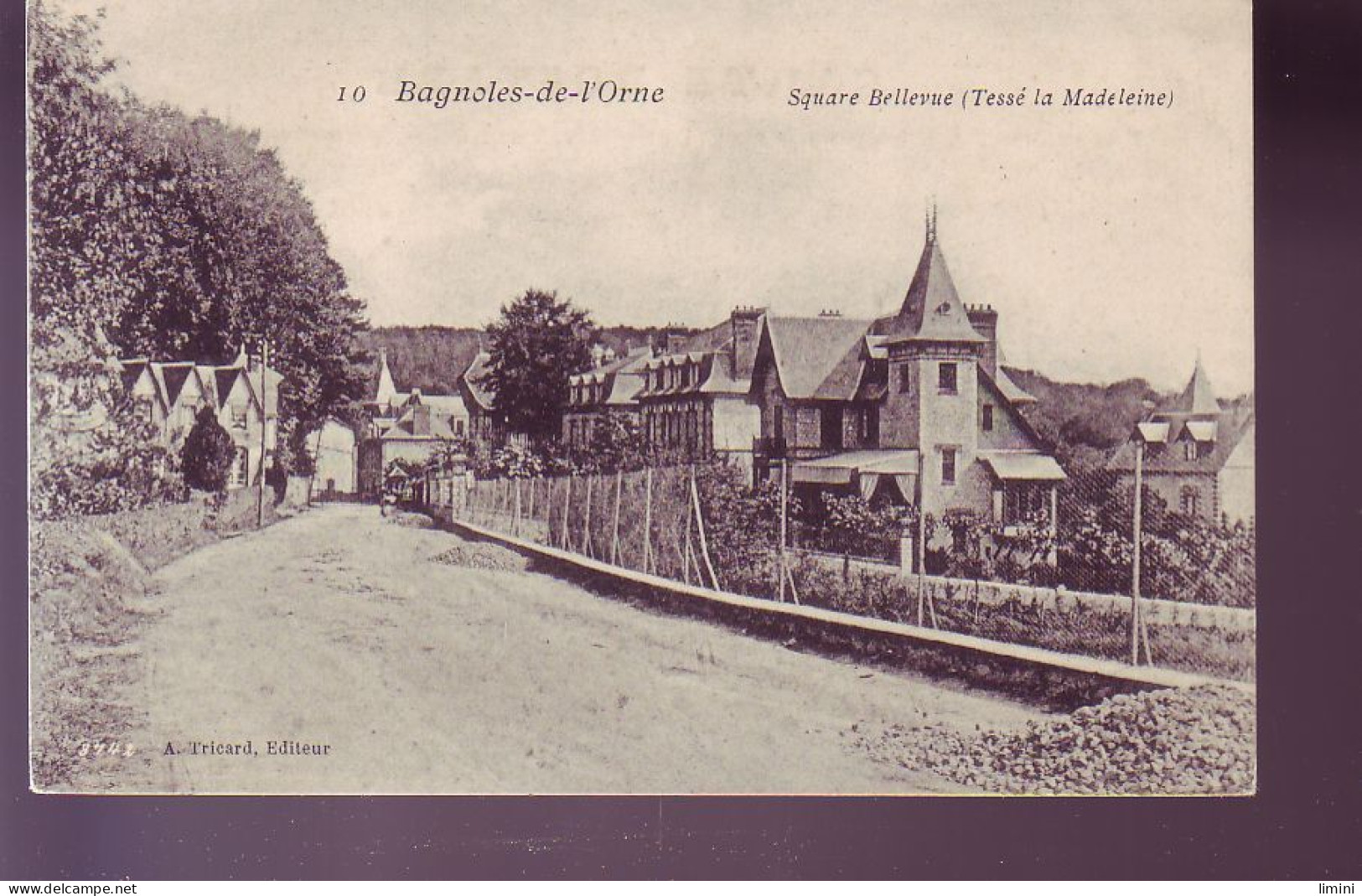 61 - BAGNOLES-de-L'ORNE - SQUARE BELLEVUE -  - Bagnoles De L'Orne