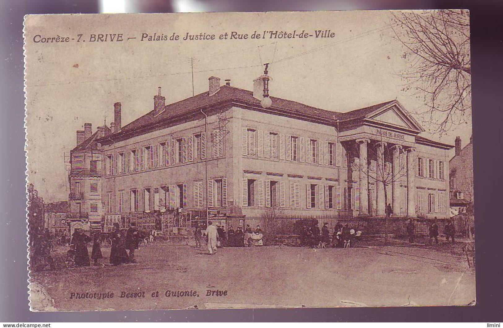 19 - BRIVE - PALAIS DE JUSTICE ET RUE DE L'HOTEL-de-VILLE - ANIMEE -  - Brive La Gaillarde