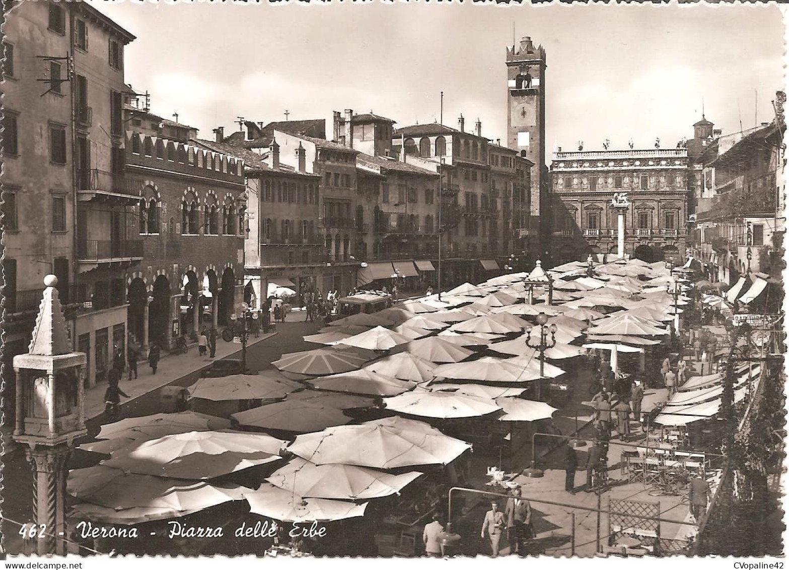 VERONA (Veneto) Piazza Delle Erbe En 1955 - Verona