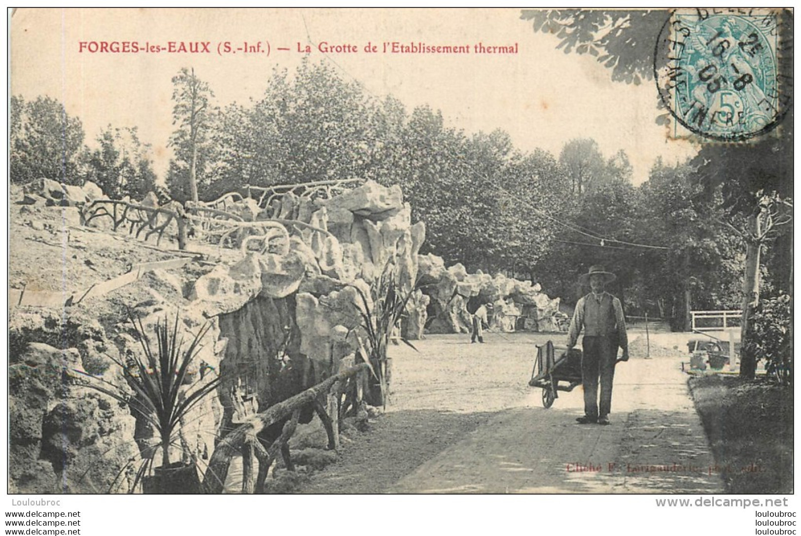 FORGES LES EAUX LA GROTTE DE L'ETABLISSEMENT THERMAL - Forges Les Eaux