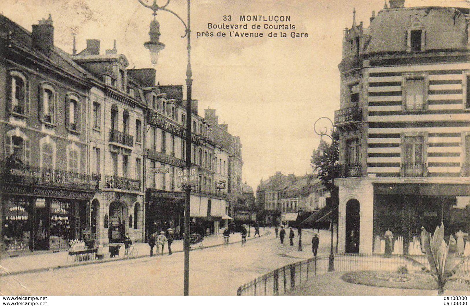 03 MONTLUCON BOULEVARD DE COURTAIS PRES DE L'AVENUE DE LA GARE - Montlucon