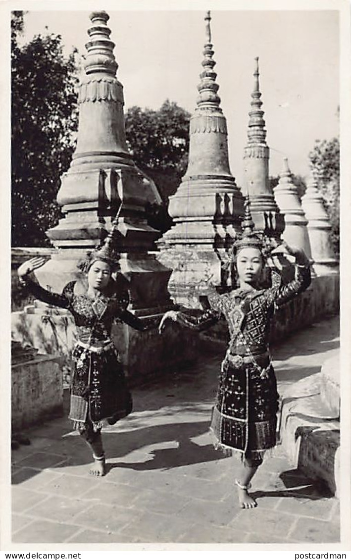 Cambodge - Danseuses Cambodgiennes - CARTE PHOTO Ed. Inconnu - Cambodia