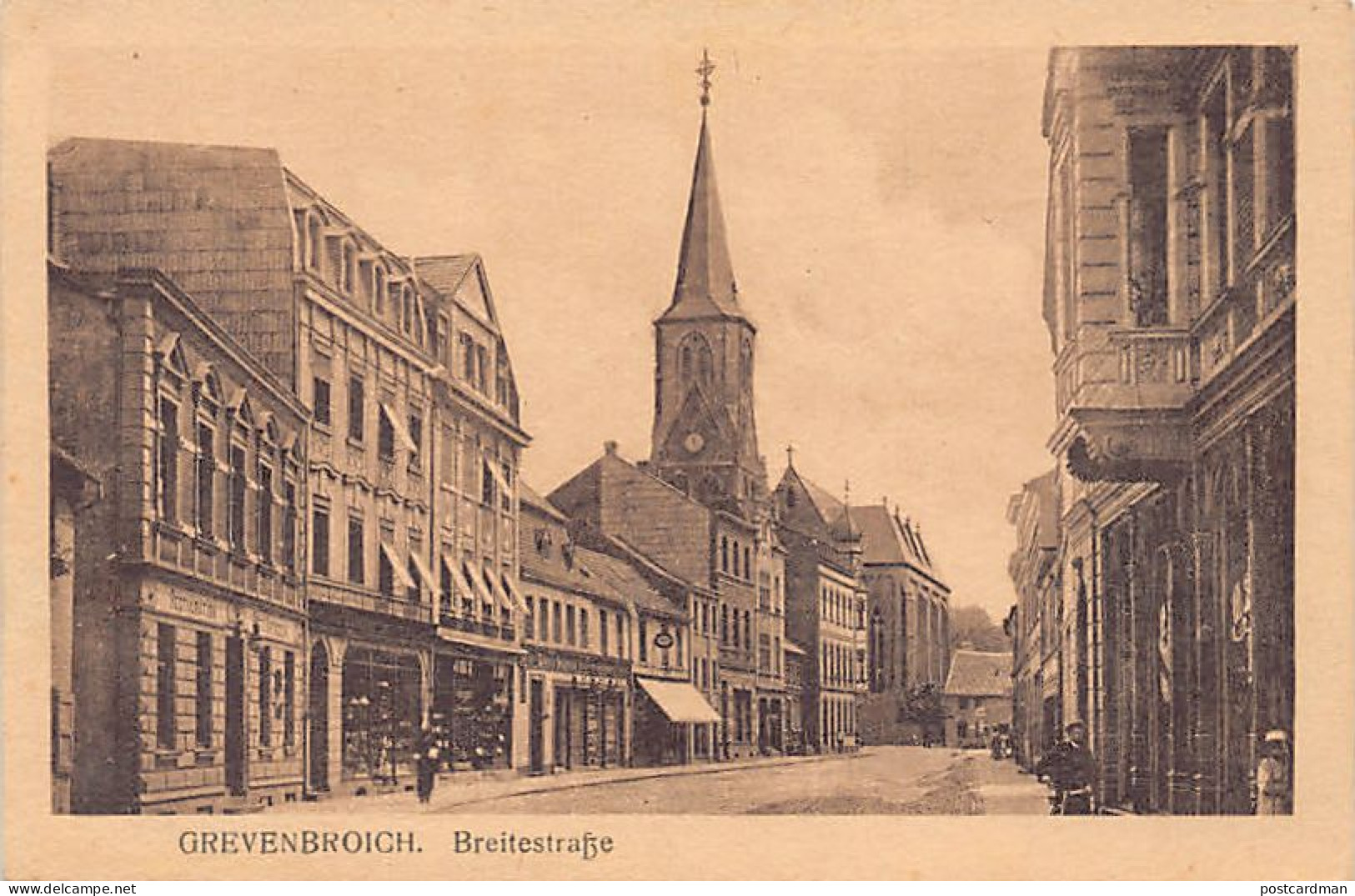GREVENBROICH (RP) Breiterstrasse - Kirche - Grevenbroich